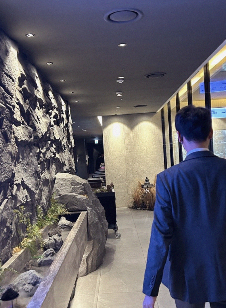 GOWOOGA Gangnam·Yeoksam · a private dining room — every table is a private room