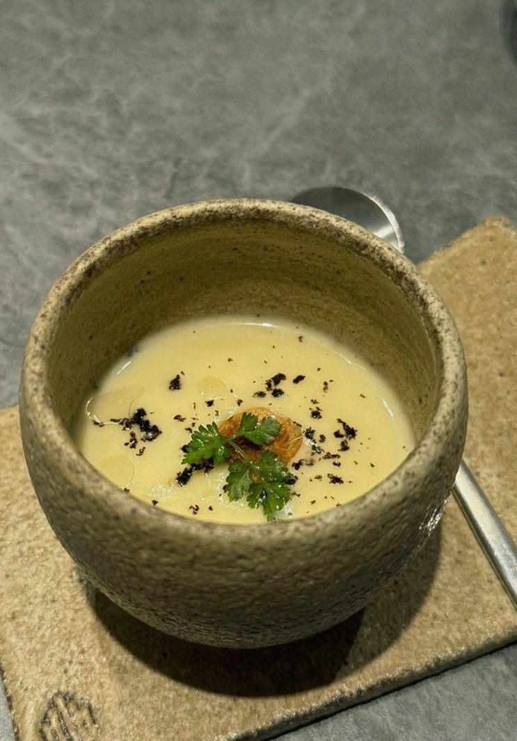 WOOHANA Yeouido · a warm soup to finish the course