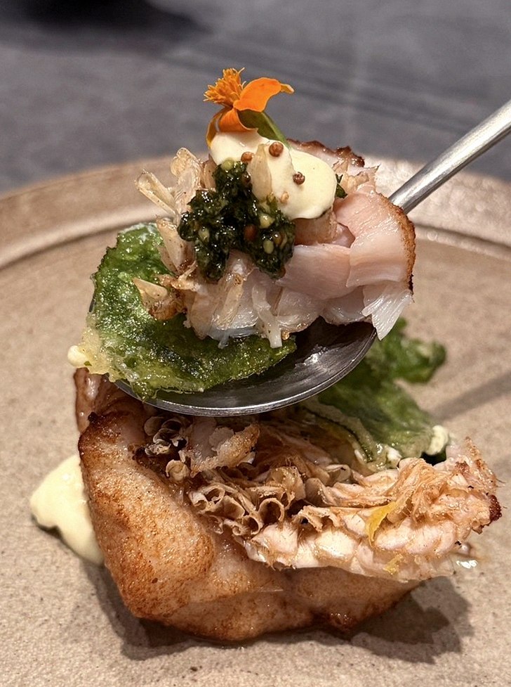 WOOHANA Yeouido · seafood course served alongside the beef