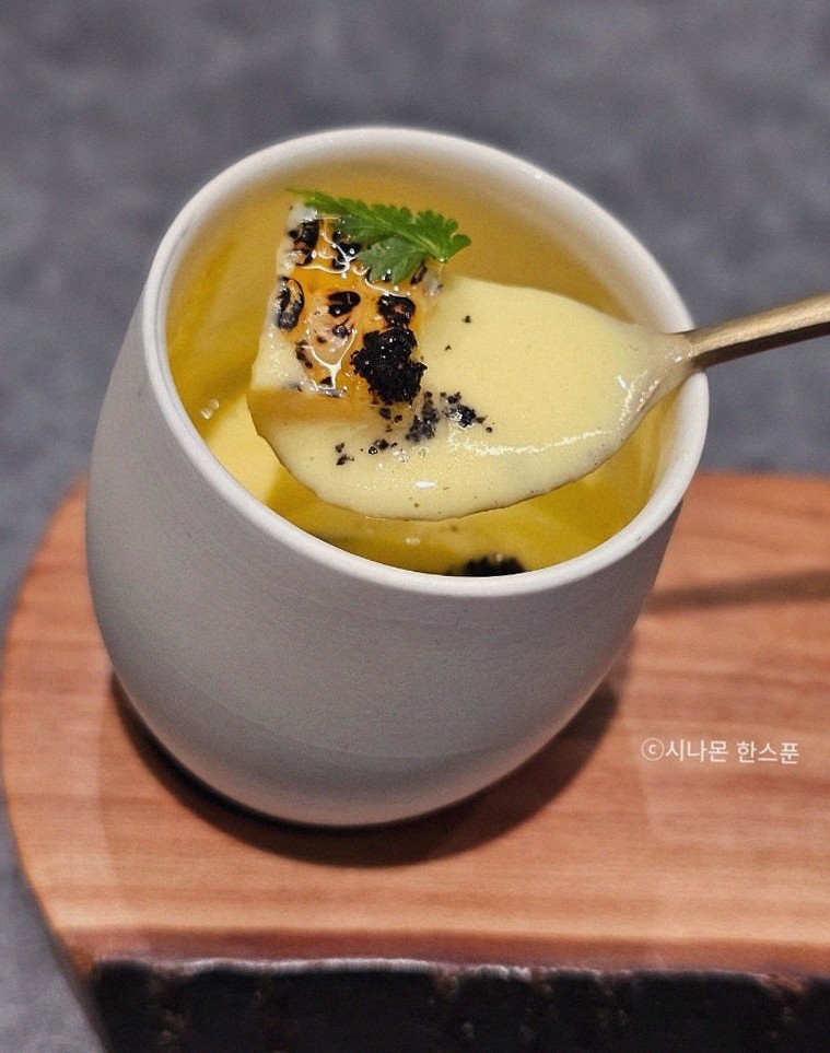 GOWOOGA Gangnam·Yeoksam · a warm soup to finish the course