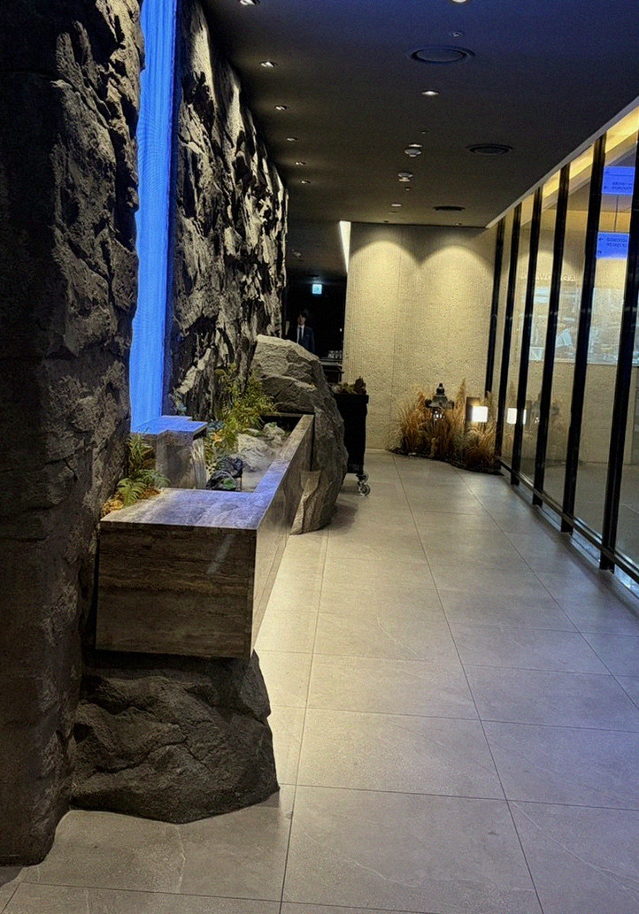 GOWOOGA Gangnam·Yeoksam · a private dining room — every table is a private room