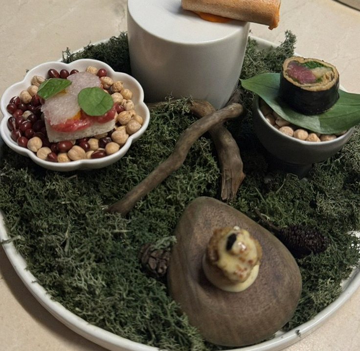 우아라 광화문점 · 광화문 데이트 맛집 · 코스에 곁들여지는 해산물 요리