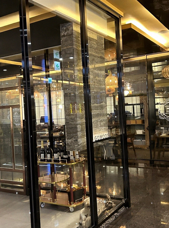 GOWOOGA Gangnam·Yeoksam · a private dining room — every table is a private room