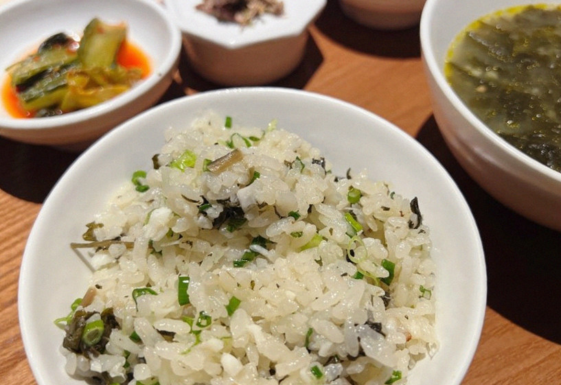 우아라 광화문점 · 광화문 근처 맛집 · 식사 코스와 곁들임