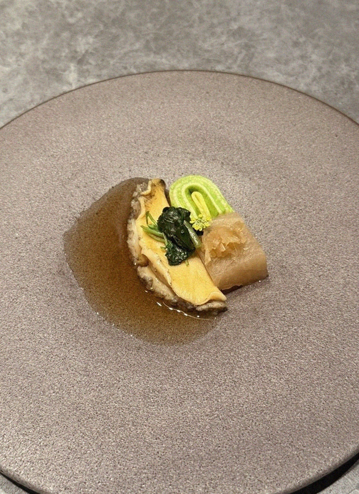WOOHANA Yeouido · a plated course of Hanwoo beef