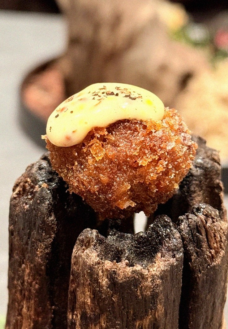 WOOHANA Yeouido · fresh Hanwoo beef tartare (yukhoe)