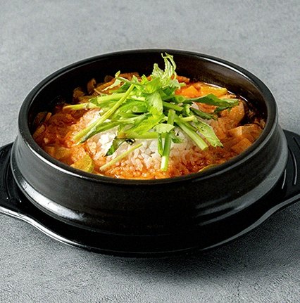DAEBOJUNG Yeouido · a warm soup to finish the course