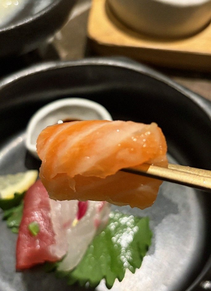 DAEBOJUNG Yeouido · seafood course served alongside the beef