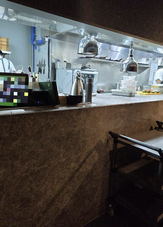 DAEBOJUNG Yeouido · seafood course served alongside the beef