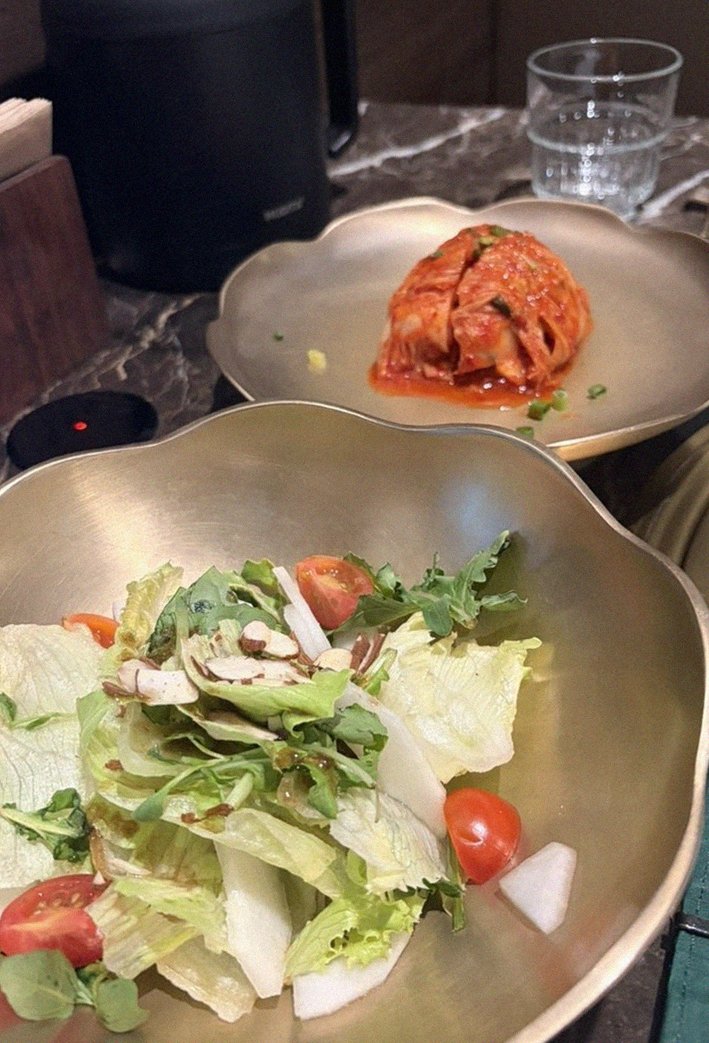 DAEBOJUNG Yeouido · assorted Korean side dishes (banchan)
