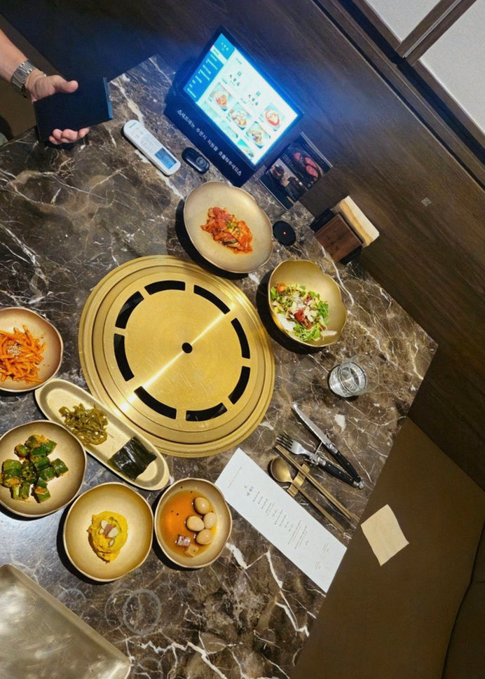 DAEBOJUNG City Hall · assorted Korean side dishes (banchan)