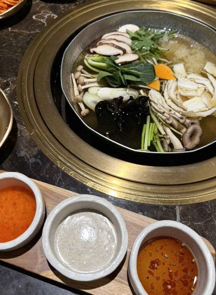 DAEBOJUNG City Hall · a warm soup to finish the course