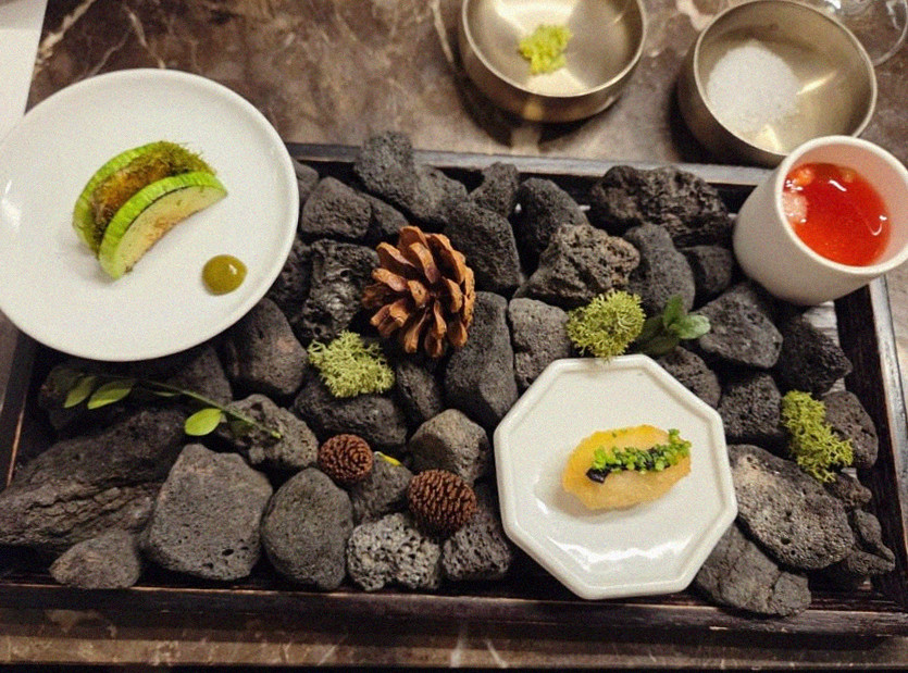 DAEBOJUNG Yeouido · a plated course of Hanwoo beef