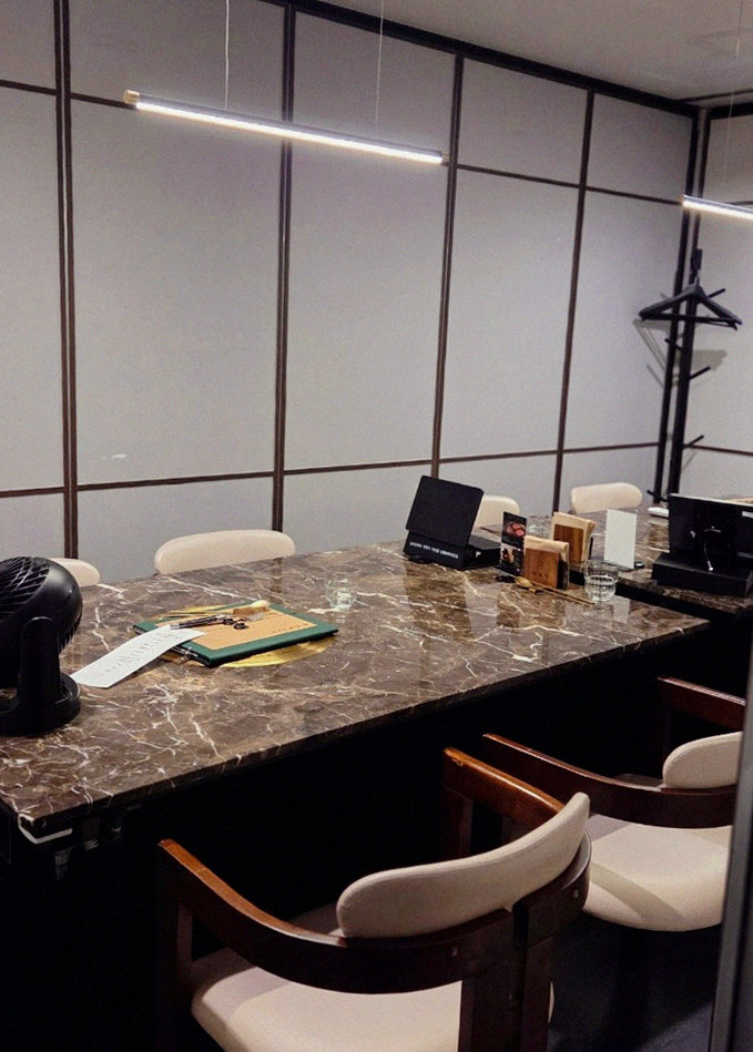 DAEBOJUNG City Hall · a private dining room — every table is a private room