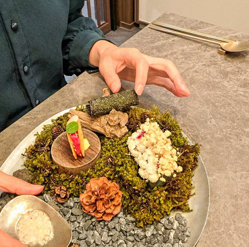 GOWOOGA Yeouido · assorted Korean side dishes (banchan)