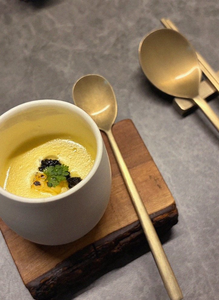 GOWOOGA Yeouido · a warm soup to finish the course