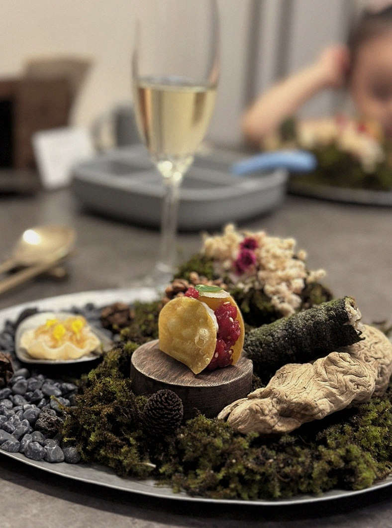 GOWOOGA Yeouido · a plated course of Hanwoo beef