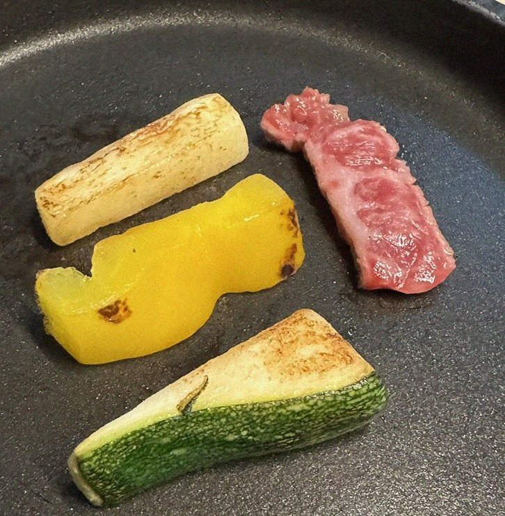 WOOARA Yeouido · 新鲜韩牛生拌牛肉