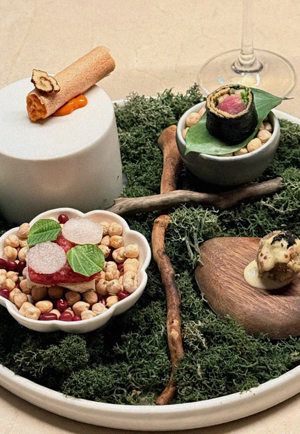 WOOARA Yeouido · a plated course of Hanwoo beef