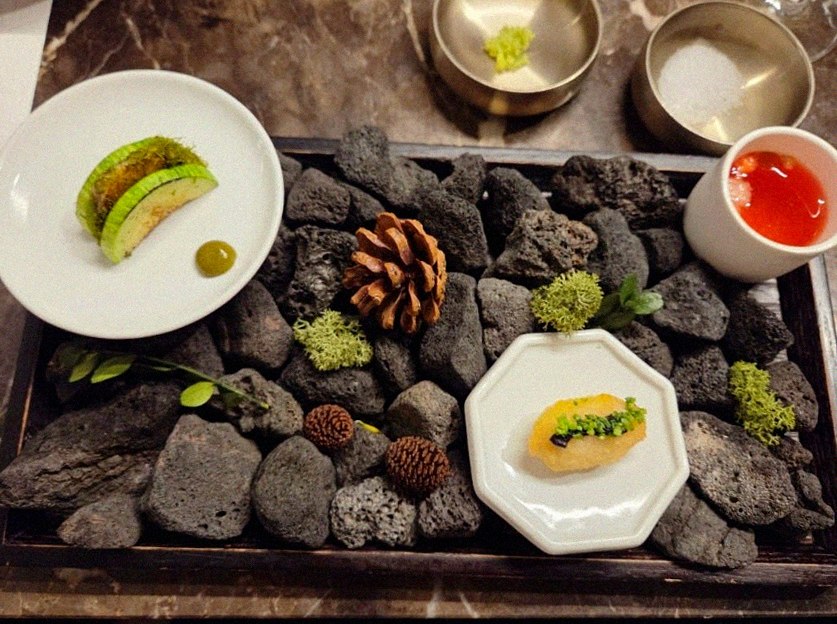 대보정 시청역점 · 시청역 점심맛집 · 한 접시씩 정성껏 플레이팅된 한우 코스 요리