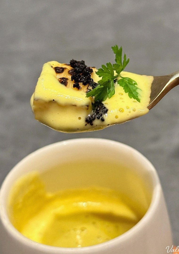GOWOOGA Gangnam·Yeoksam · dessert to close the omakase