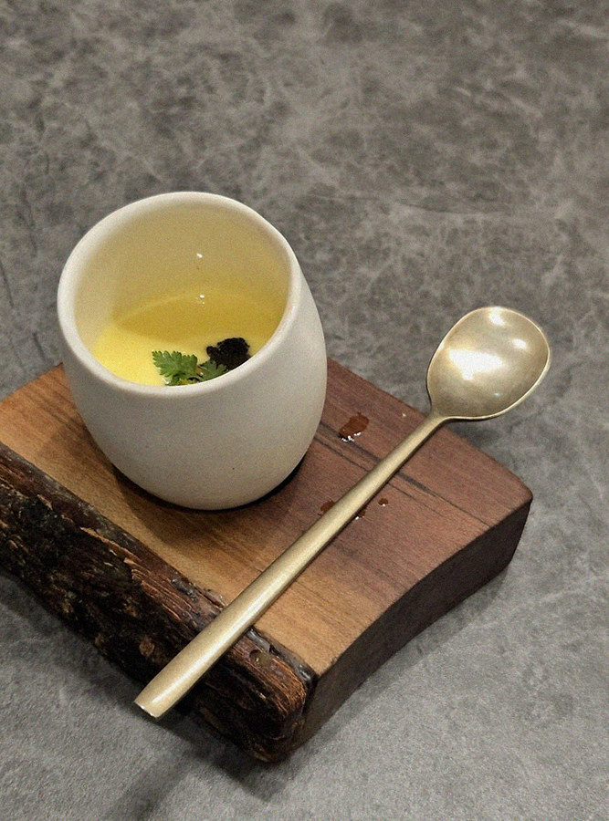 GOWOOGA Gwanghwamun · a warm soup to finish the course