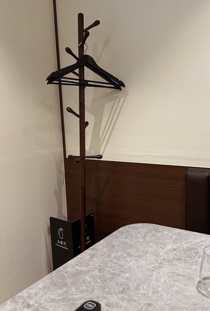 고우가 여의도점 · 영등포 소고기 · 전 좌석 프라이빗 룸 내부 분위기
