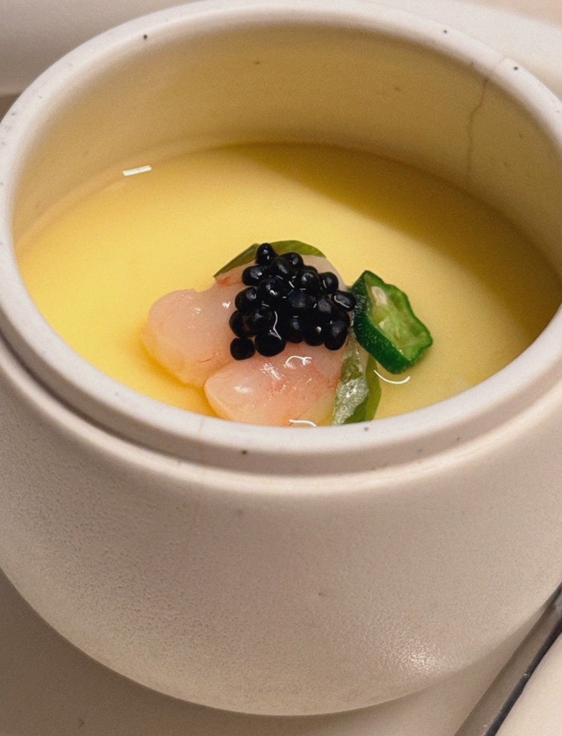 WOOARA Gwanghwamun · fresh Hanwoo beef tartare (yukhoe)