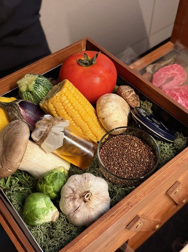WOOARA Gwanghwamun · the signature Hanwoo showing — marbled beef cuts and caviar presented in a display chest