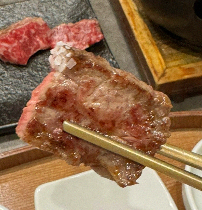 GOWOOGA Gwanghwamun · premium marbled Hanwoo beef presented before grilling