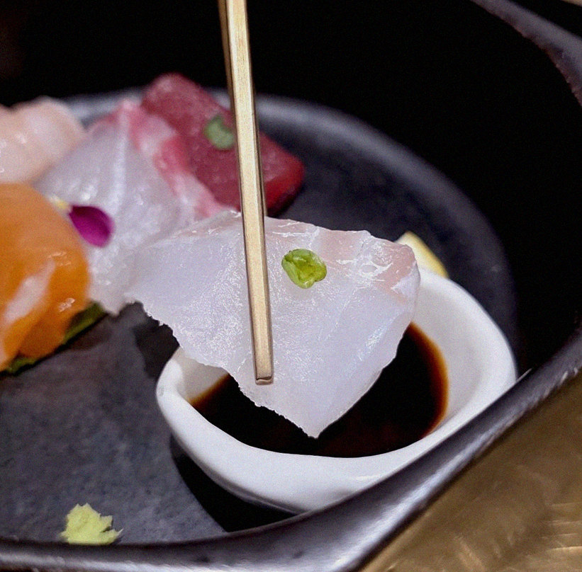 DAEBOJUNG Yeouido · seafood course served alongside the beef
