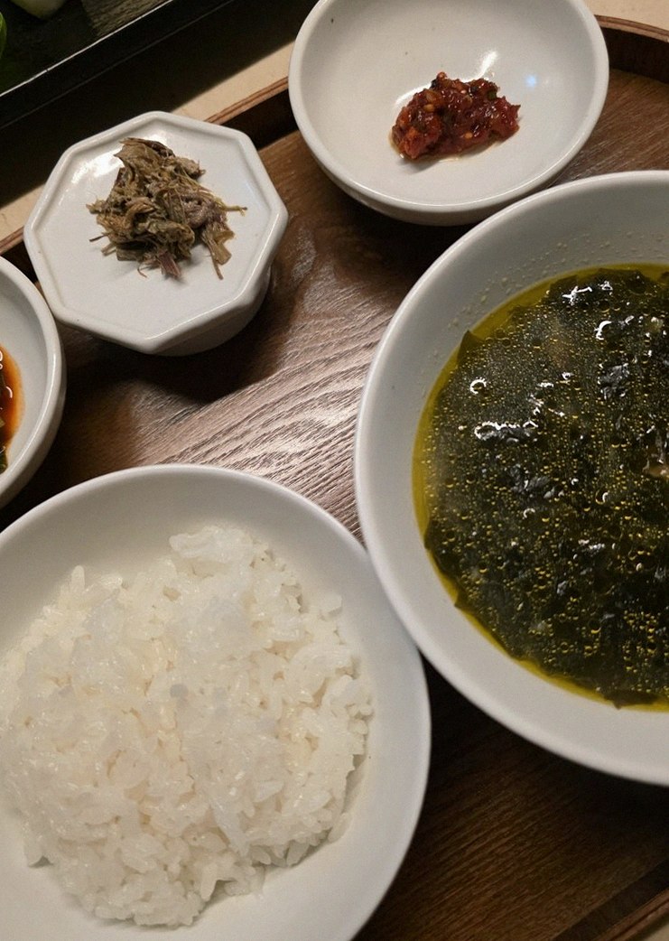WOOARA Gwanghwamun · 精致的韩式小菜