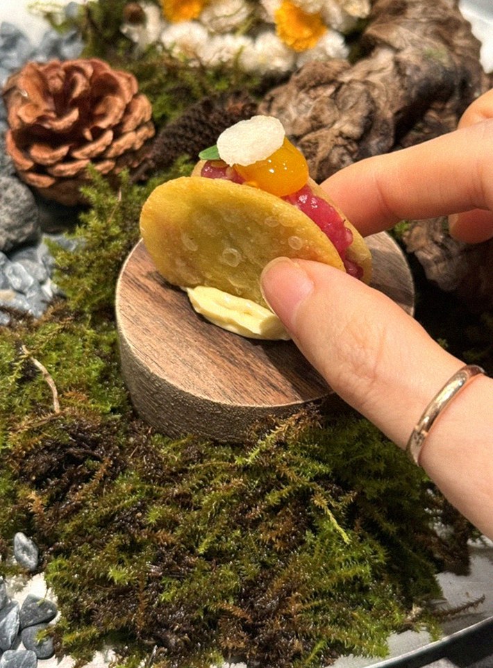 GOWOOGA Gangnam·Yeoksam · dessert to close the omakase