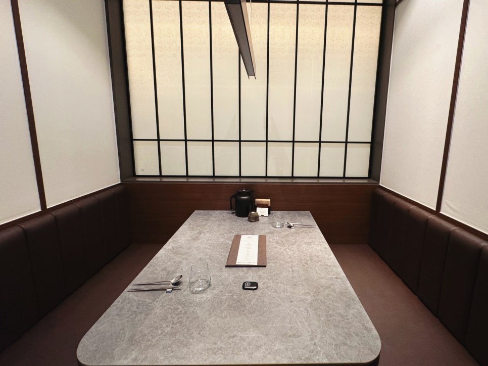 首爾韓牛 Omakase 包廂餐廳指南：為何全包廂設計如此重要？